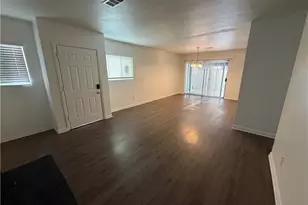 1516 5th St, San Fernando, CA 91340 - Photo 8