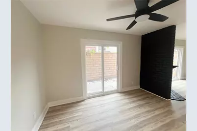 6060 Oak Street #E, Huntington Park, CA 90255 - Photo 8