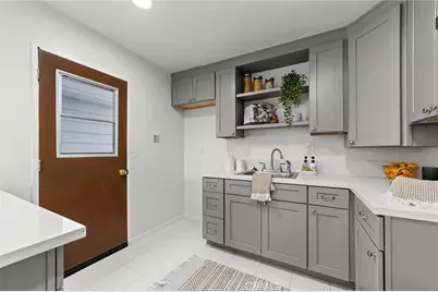 308 N Pasadena Avenue, Azusa, CA 91702 - Photo 14