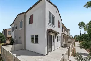 9198 Waverly Ln, Riverside, CA 92503 - Photo 2
