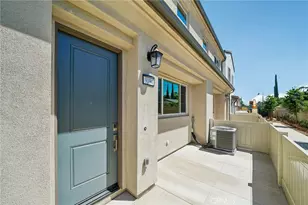 9194 Waverly Ln, Riverside, CA 92503 - Photo 4