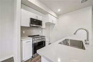 9194 Waverly Ln, Riverside, CA 92503 - Photo 10