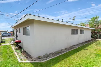412 W Ramona, Rialto, CA 92376 - Photo 10