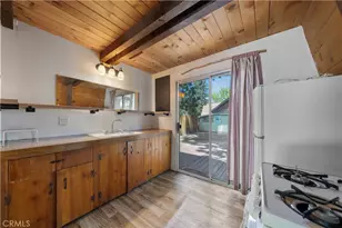 327 W Country Club, Big Bear City, CA 92314 - Photo 10