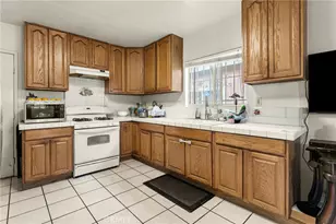 1059 N Wilton Pl, Los Angeles, CA 90038 - Photo 8
