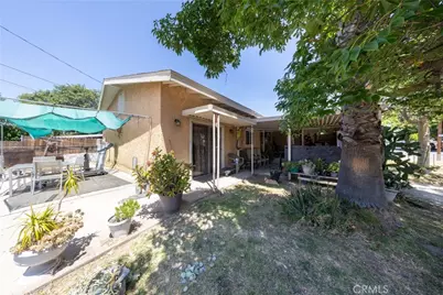566 S Sage, Rialto, CA 92376 - Photo 4
