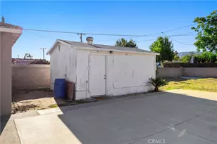 25580 Byron, San Bernardino, CA 92404 - Photo 30