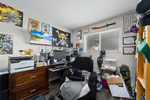 698 E 5th St, Azusa, CA 91702 - Photo 22