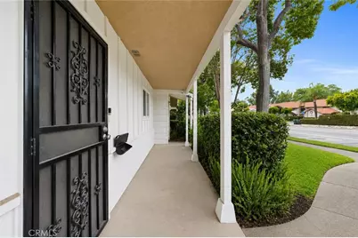 698 E 5th Street, Azusa, CA 91702 - Photo 2