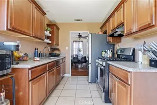896 Valencia, Colton, CA 92324 - Photo 10