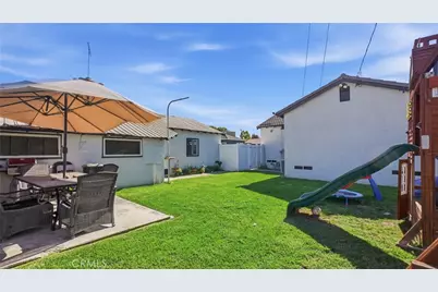 896 Valencia, Colton, CA 92324 - Photo 28