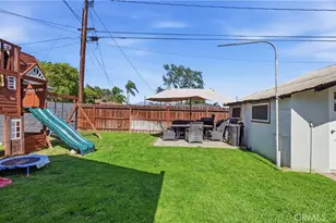 896 Valencia, Colton, CA 92324 - Photo 24