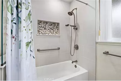 102 W Monterrey Drive, Claremont, CA 91711 - Photo 32