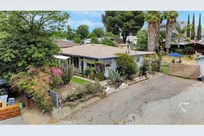 596 Transit, Riverside, CA 92507 - Photo 2