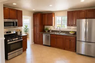 201 Bryn Mawr, Claremont, CA 91711 - Photo 12