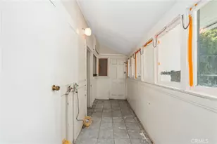 4458 Maplewood Ave, Los Angeles, CA 90004 - Photo 12