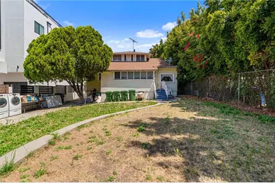4458 Maplewood Avenue, Los Angeles, CA 90004 - Photo 32