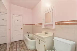 4458 Maplewood Ave, Los Angeles, CA 90004 - Photo 16