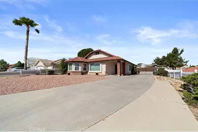 13300 Tamarisk, Victorville, CA 92395 - Photo 2