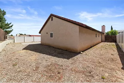 13300 Tamarisk, Victorville, CA 92395 - Photo 32