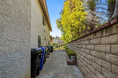 22120 Grovepark, Saugus, CA 91350 - Photo 48