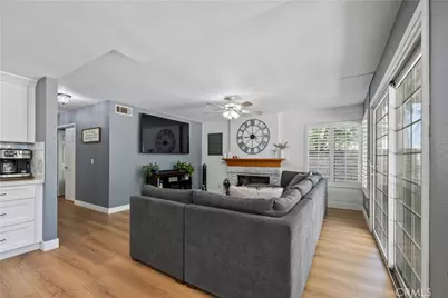 22120 Grovepark, Saugus, CA 91350 - Photo 40