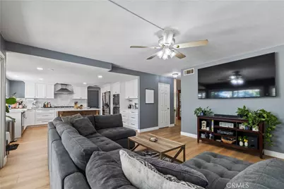 22120 Grovepark, Saugus, CA 91350 - Photo 18