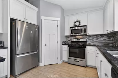 8055 Newhall, Hesperia, CA 92345 - Photo 16