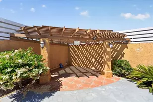 7264 Kuki, Oak Hills, CA 92344 - Photo 46