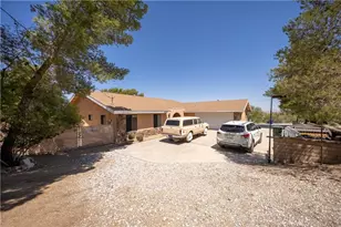 9160 Buena Vista, Apple Valley, CA 92308 - Photo 32