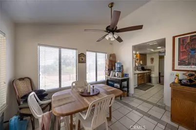 9160 Buena Vista, Apple Valley, CA 92308 - Photo 4