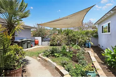 1629 Sumner Avenue, Claremont, CA 91711 - Photo 32