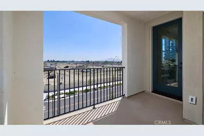 12903 Paradiso Dr #301, Jurupa, CA 92880 - Photo 6
