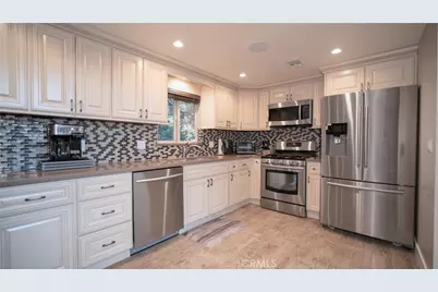 26947 Tunnel, Lake Arrowhead, CA 92352 - Photo 14