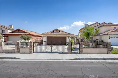 285 Flicker, Perris, CA 92571 - Photo 2