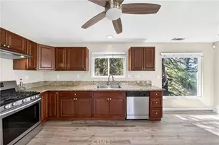 21515 Peak Cir, Cedarpines Park, CA 92322 - Photo 4