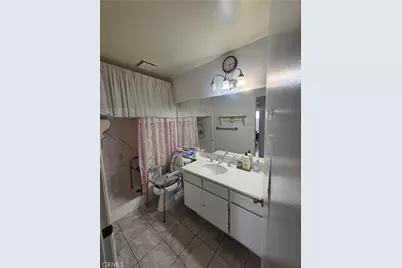 44047 Rodin, Lancaster, CA 93535 - Photo 16