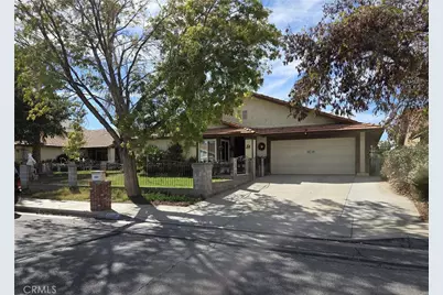 44047 Rodin, Lancaster, CA 93535 - Photo 2