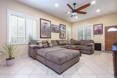 15391 Rockwell Avenue, Fontana, CA 92336 - Photo 4