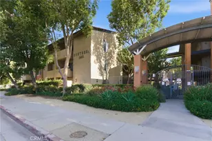 15425 Sherman Way, Van Nuys, CA 91406 - Photo 4
