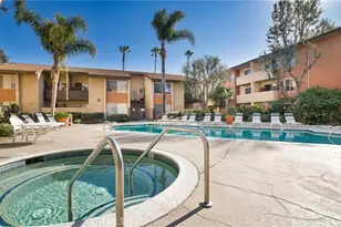 15425 Sherman Way, Van Nuys, CA 91406 - Photo 42