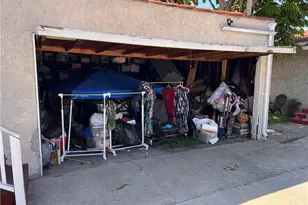 1739 1741 W 105th St, Los Angeles, CA 90047 - Photo 8