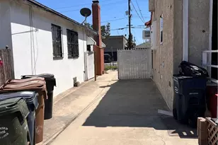 1739 1741 W 105th St, Los Angeles, CA 90047 - Photo 8