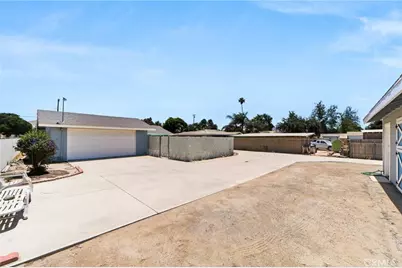 4560 Center, Norco, CA 92860 - Photo 32