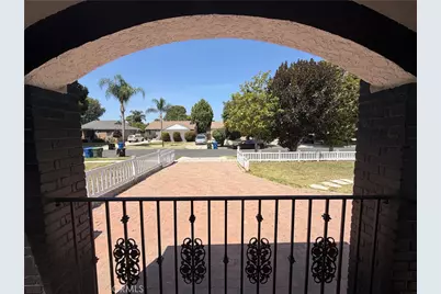 6654 Capps Avenue, Reseda, CA 91335 - Photo 8