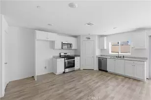 10187 Francis Ct, Adelanto, CA 92301 - Photo 6