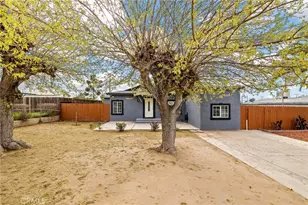 2935 Shelly, Bakersfield, CA 93306 - Photo 2