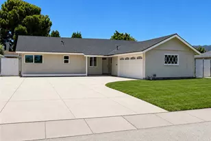 924 Lorna, Corona, CA 92882 - Photo 2