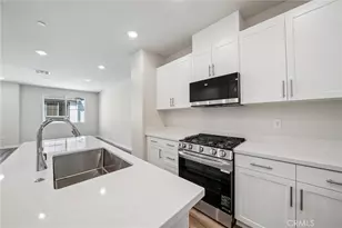9833 Crossbay Loop, Jurupa Valley, CA 92509 - Photo 12