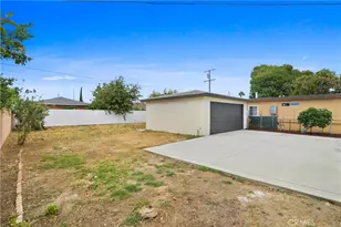 425 E Pacific St, Carson, CA 90745 - Photo 18